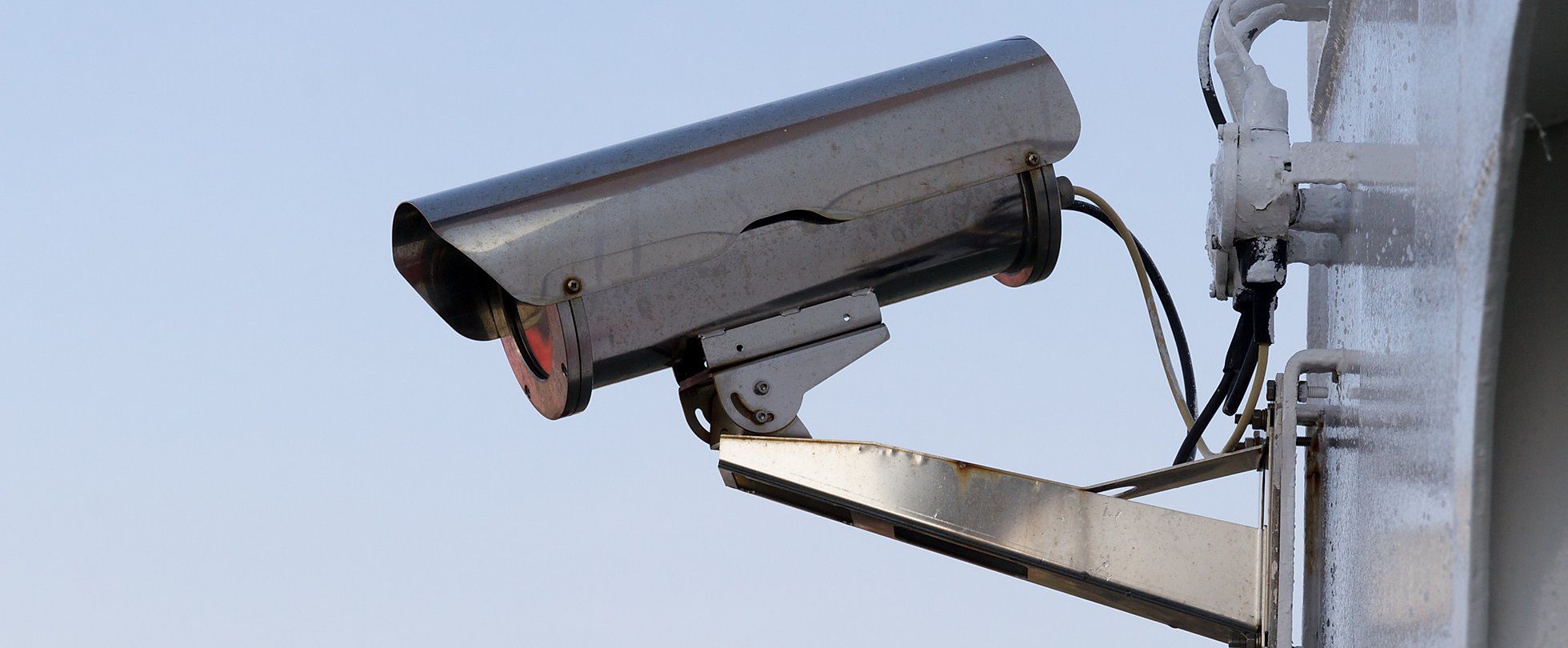 System • une photo avec une légende